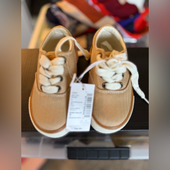 NWT The Children’s Place Sneakers - Picture 1 of 3